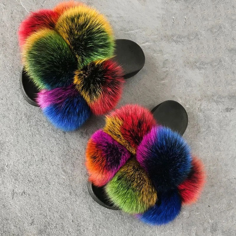 Pom Pom fur sliders