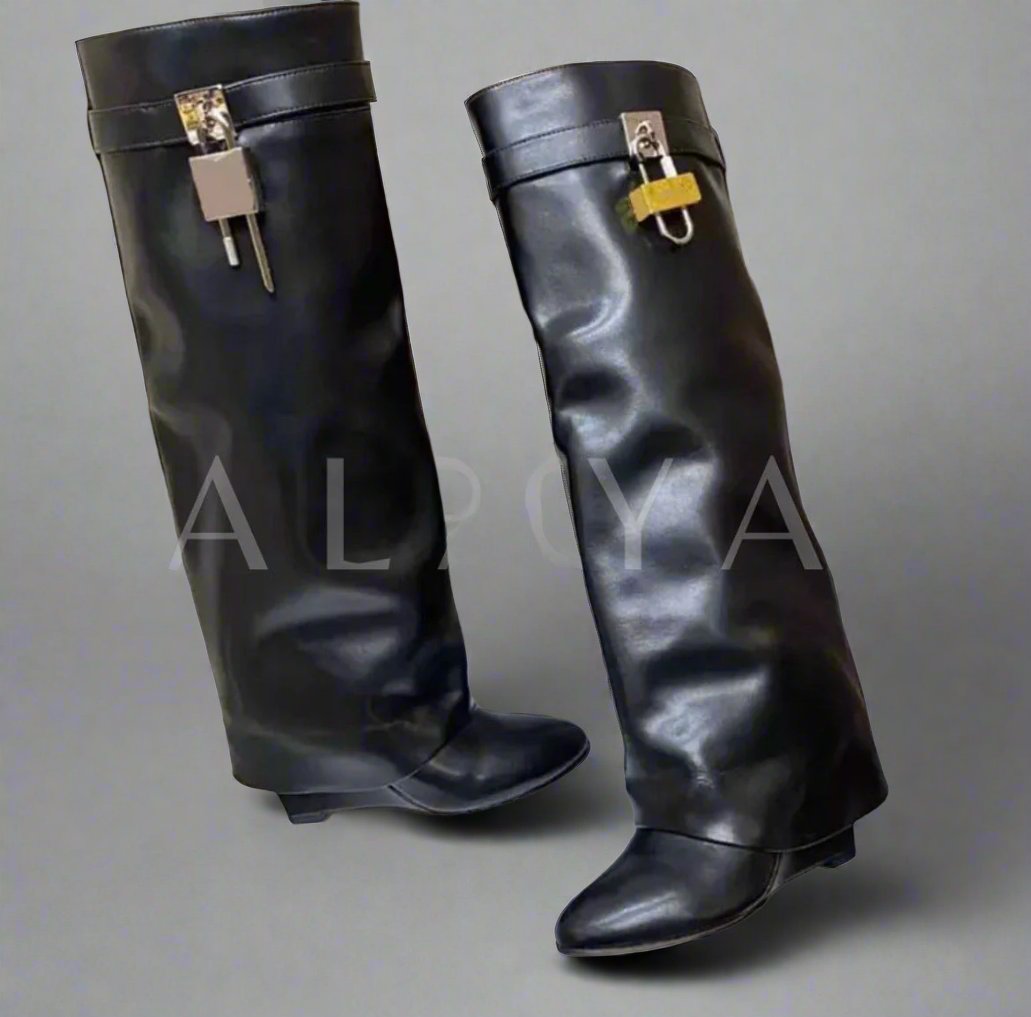 Lock Leather Boots